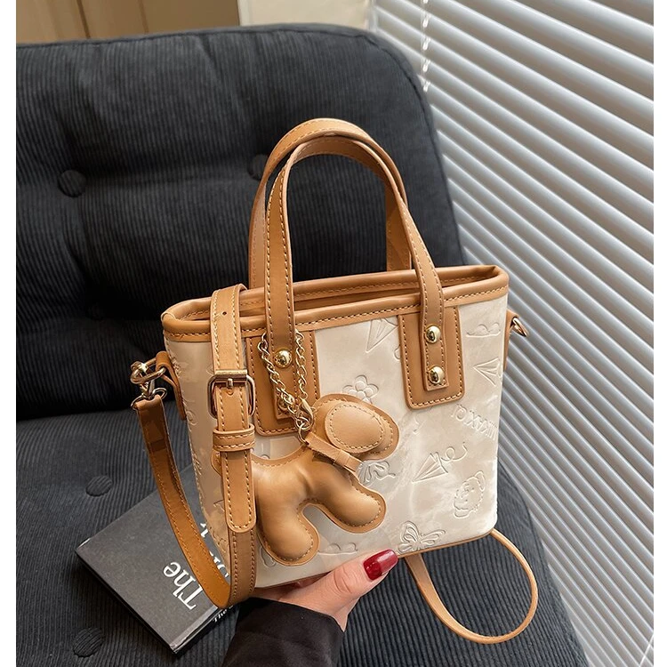 BFAG.Profit高级感小众百搭时尚大容量包包水桶包夏季壮锦老爷