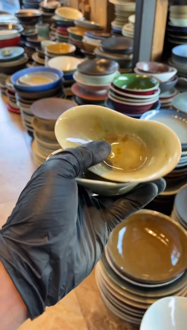 【闪购商品】瓷片797 枣红花元宝料碟（2个哦）