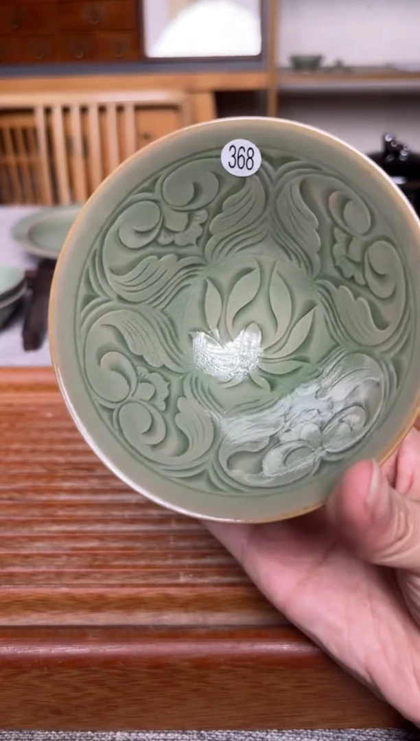 其他368纯手工秘色斗笠盏 微瑕