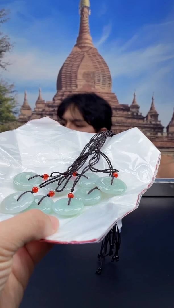 翡翠未镶嵌颈饰多样性发一件1235346H