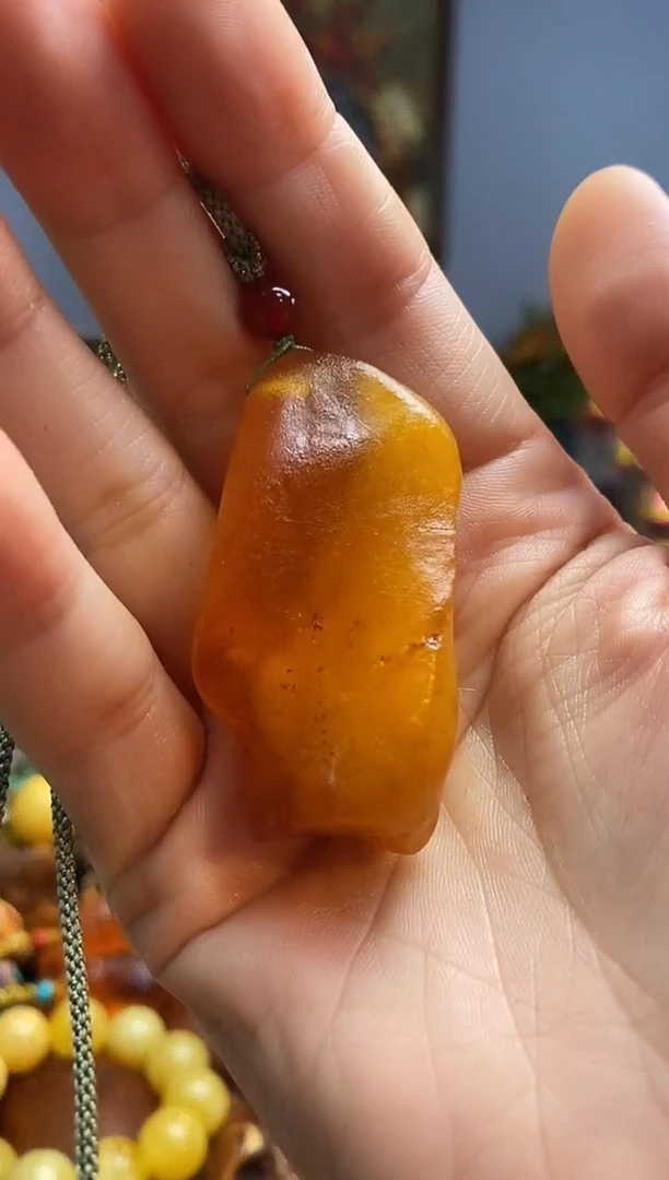 琥珀颈饰未镶嵌吊坠