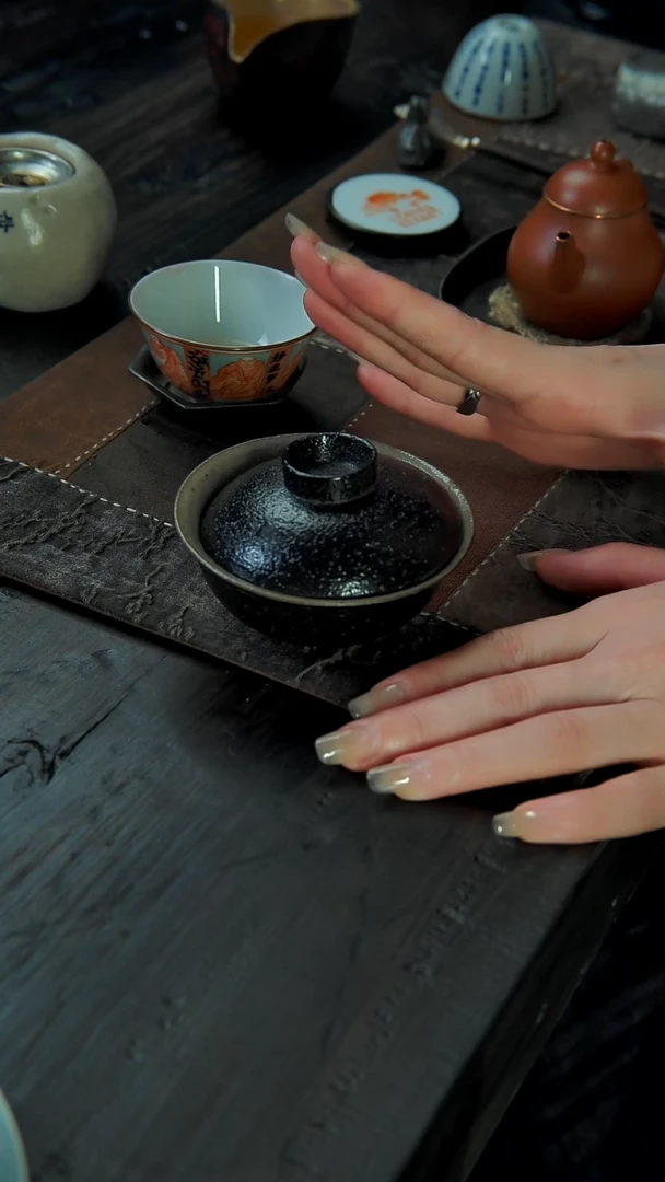 盖碗南蛮烧黑盖碗