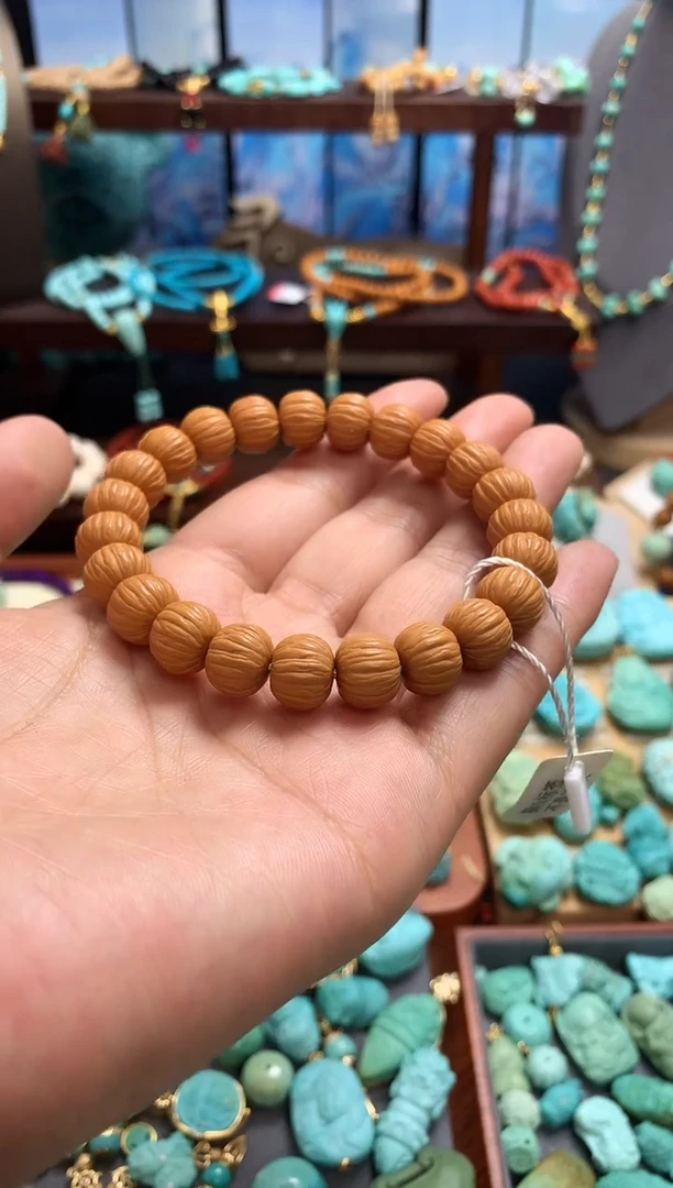 吊坠桃核小**?精品手串