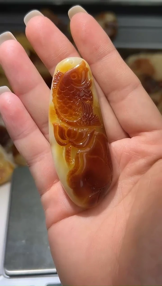 裸石琥珀未镶嵌琥珀蜜蜡吊坠