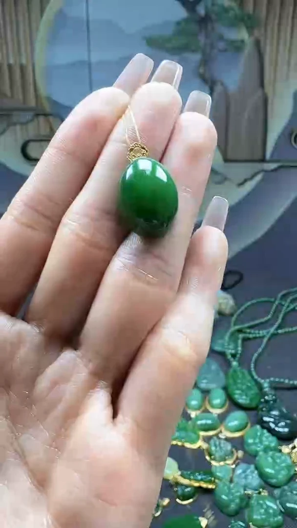 【闪购商品】和田玉吊坠(不含链)18K金镶嵌1
