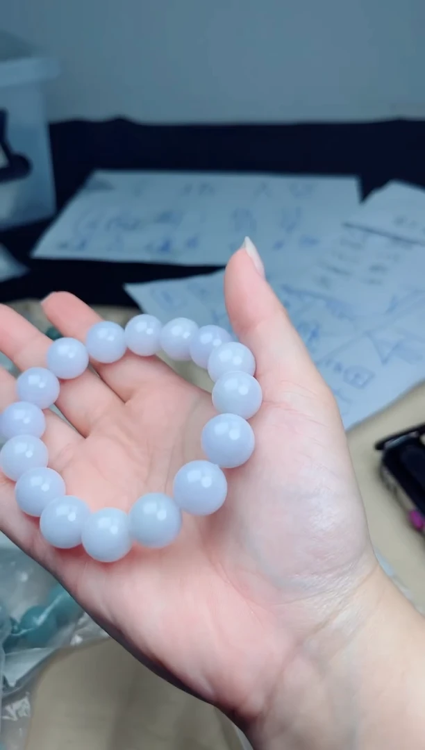 定制翡翠未镶嵌珠串