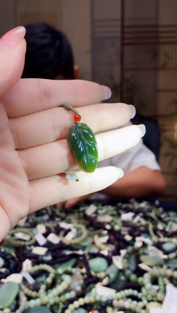 颈饰未镶嵌和田玉多样性发货，拍一发一