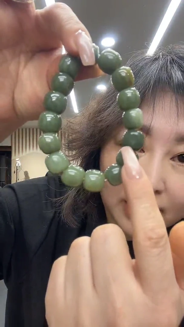 未镶嵌透闪石质玉挂件14手串