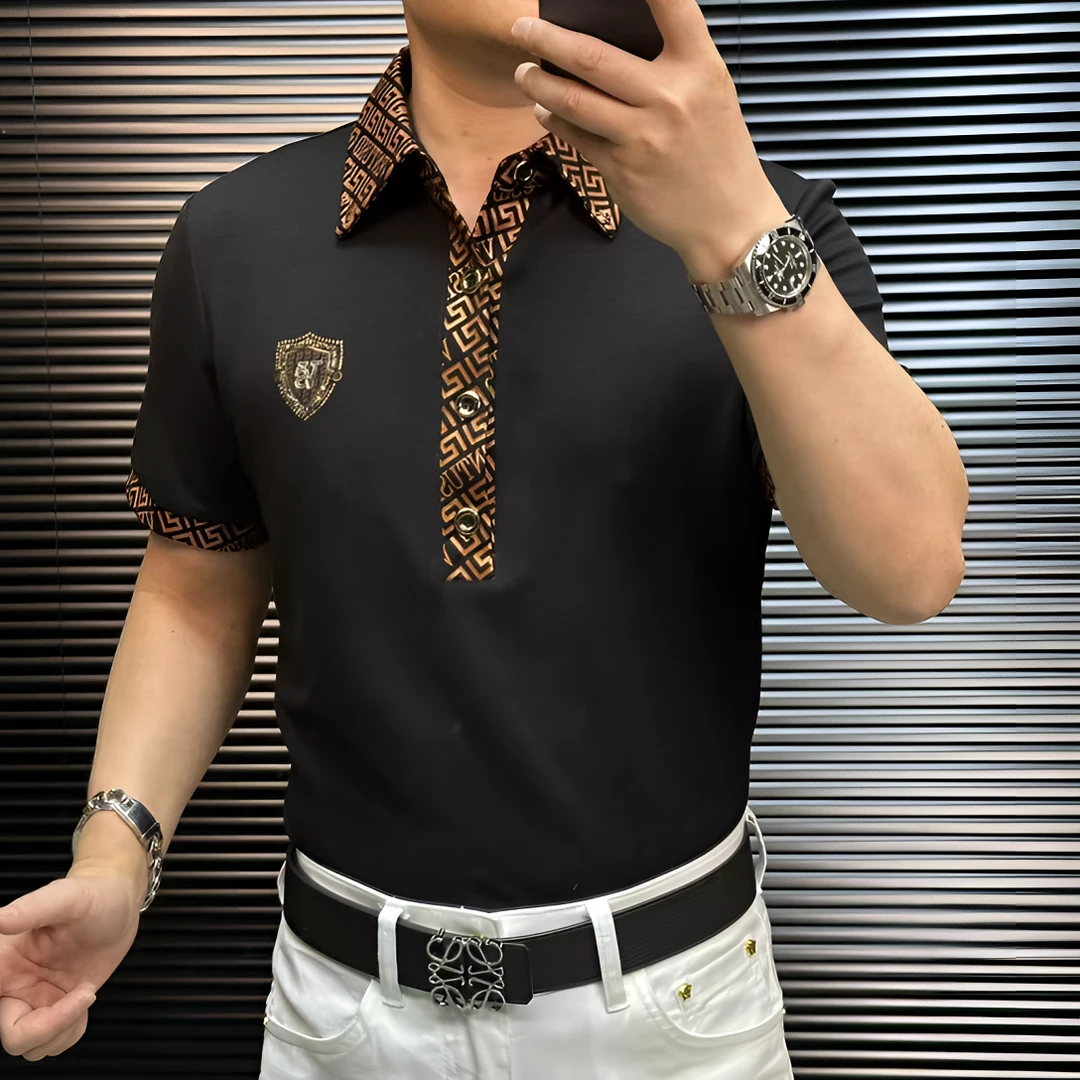 FLD甄选新款无缝免烫高弹力高品质时尚男士徽章短袖T恤衫381