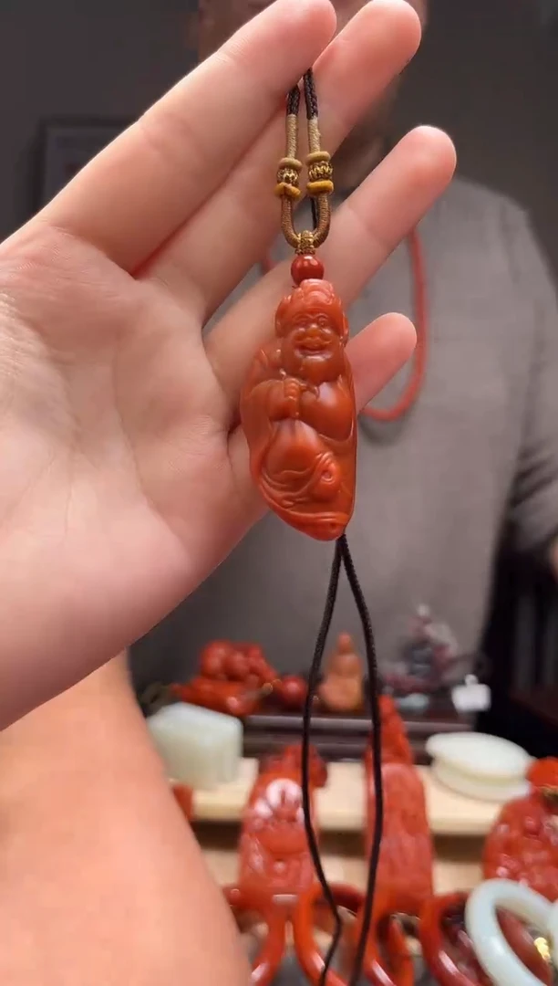 颈饰未镶嵌南红玛瑙吊坠