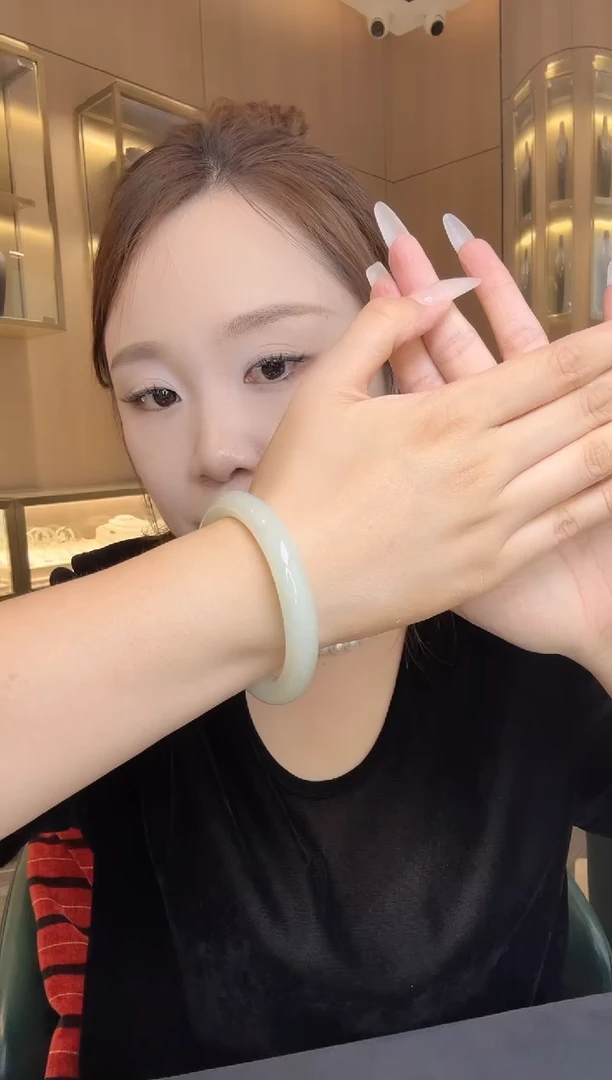 和田玉手镯未镶嵌妍***妈X白镯59