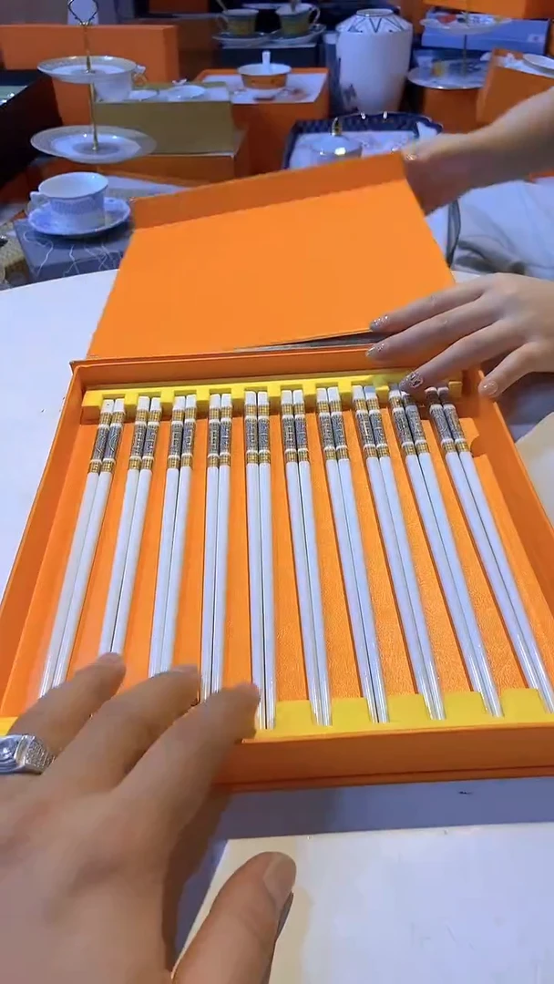 鸿辉家品牌瓷器，京东包邮！