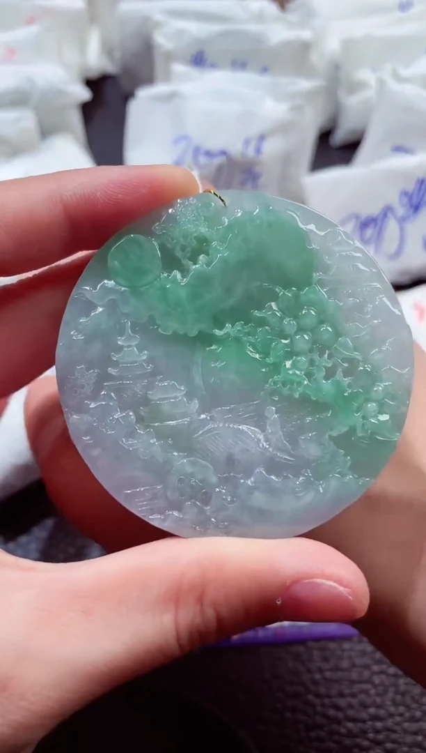 翡翠未镶嵌颈饰00001443