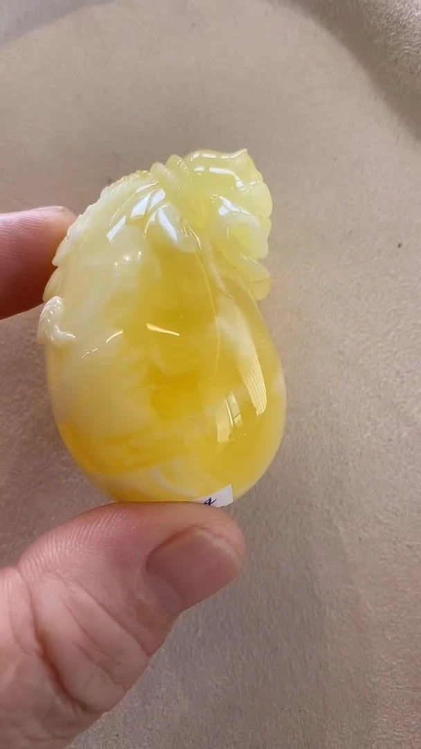 琥珀颈饰未镶嵌吊坠