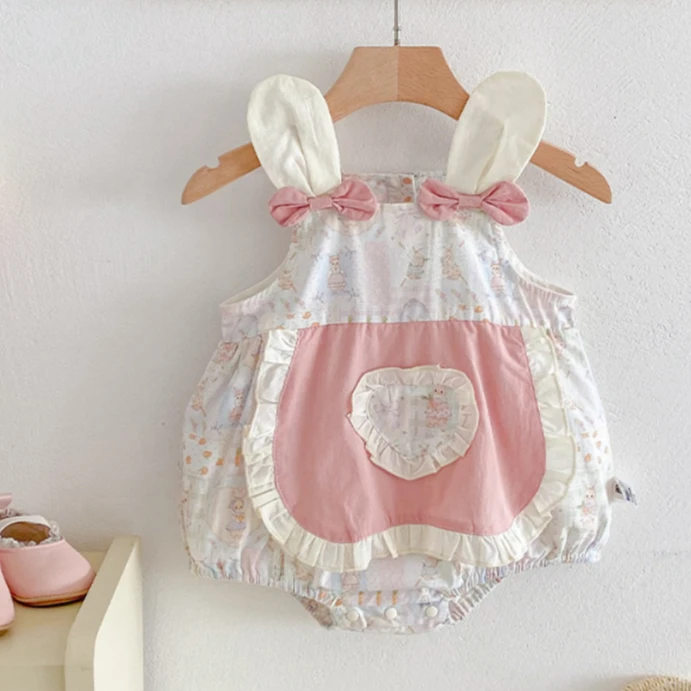 婴儿新款休闲夏装新生儿包屁衣女宝宝吊带满月百天薄款清新哈衣