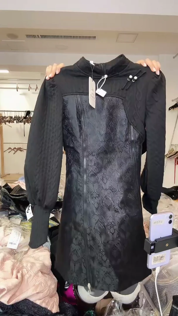 卫衣裙       L码        105-115斤