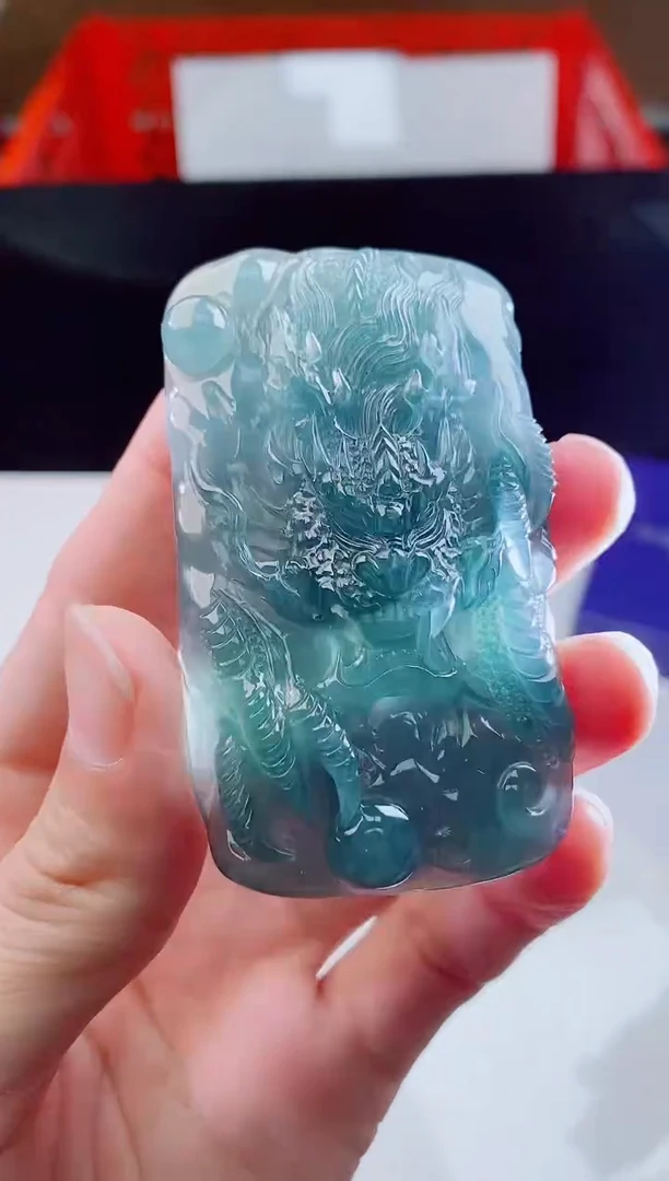 颈饰未镶嵌翡翠     ·
