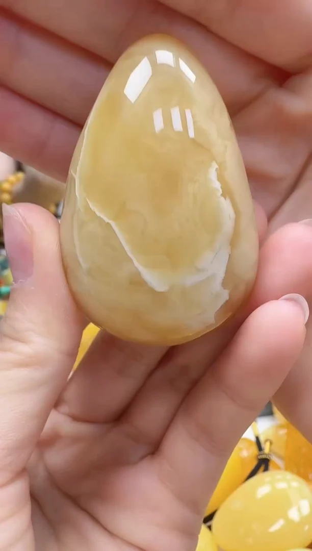 裸石琥珀未镶嵌如图