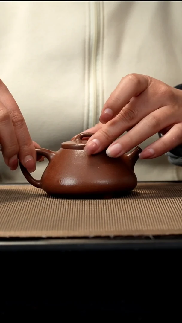 紫砂茶盏野山红泥瓢150CC