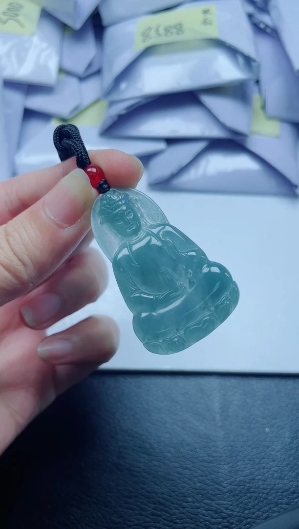 翡翠未镶嵌颈饰多样性发货一件发货