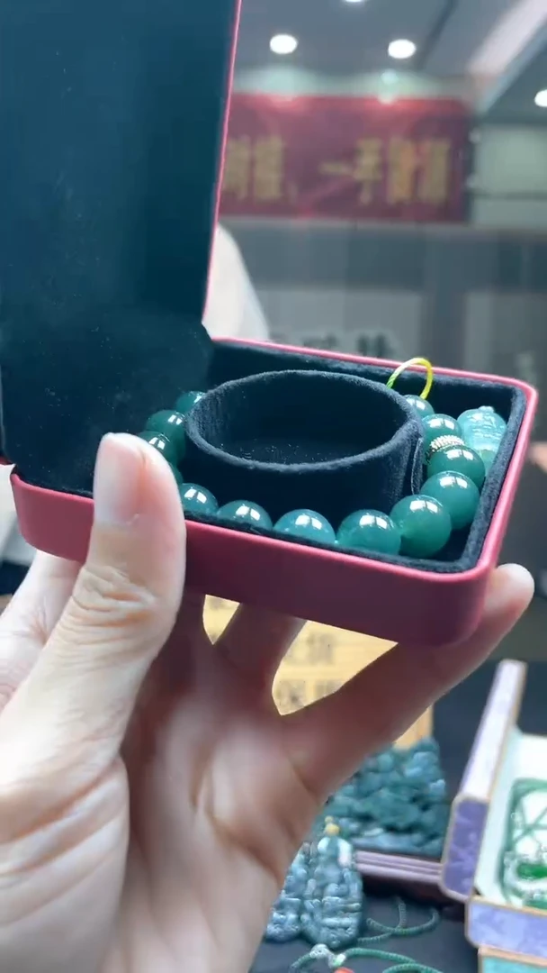 未镶嵌定制翡翠方**️********1