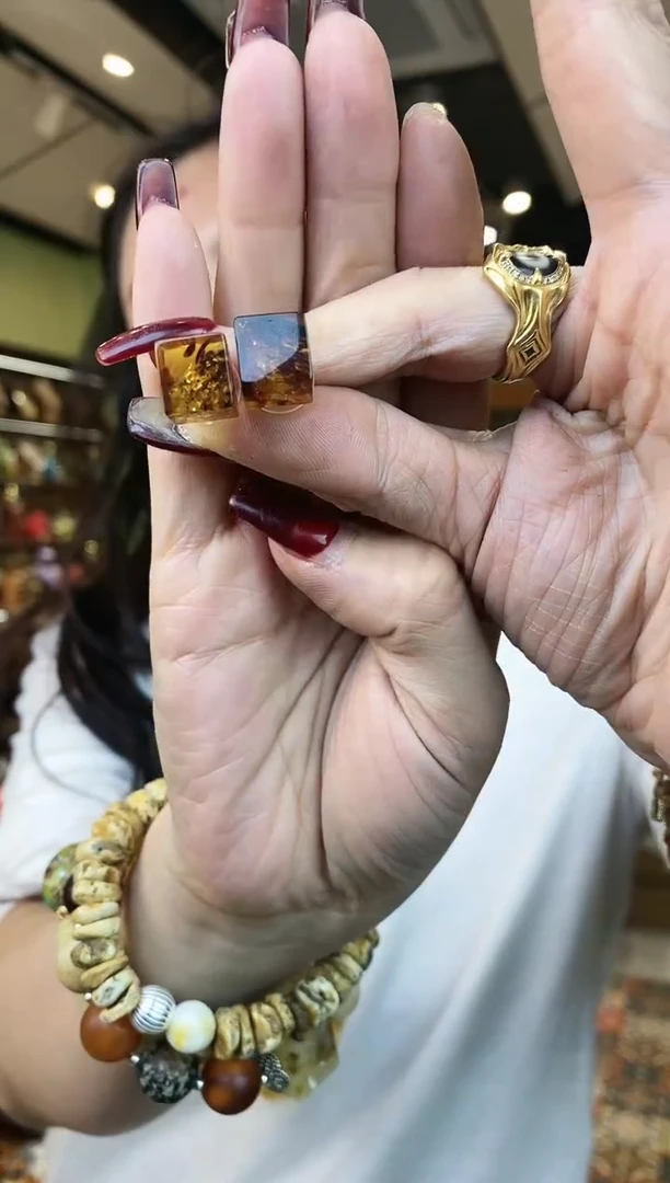 【闪购商品】琥珀耳饰未镶嵌多样性发一