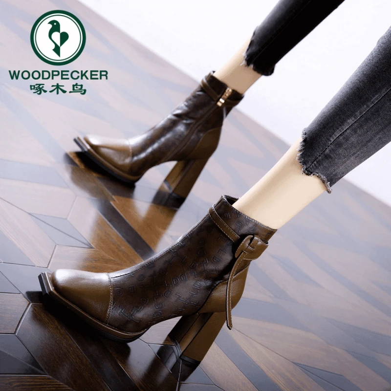 啄木鸟8CM粗跟马丁靴女2025秋冬新款宴会小众显瘦方头高跟短靴女