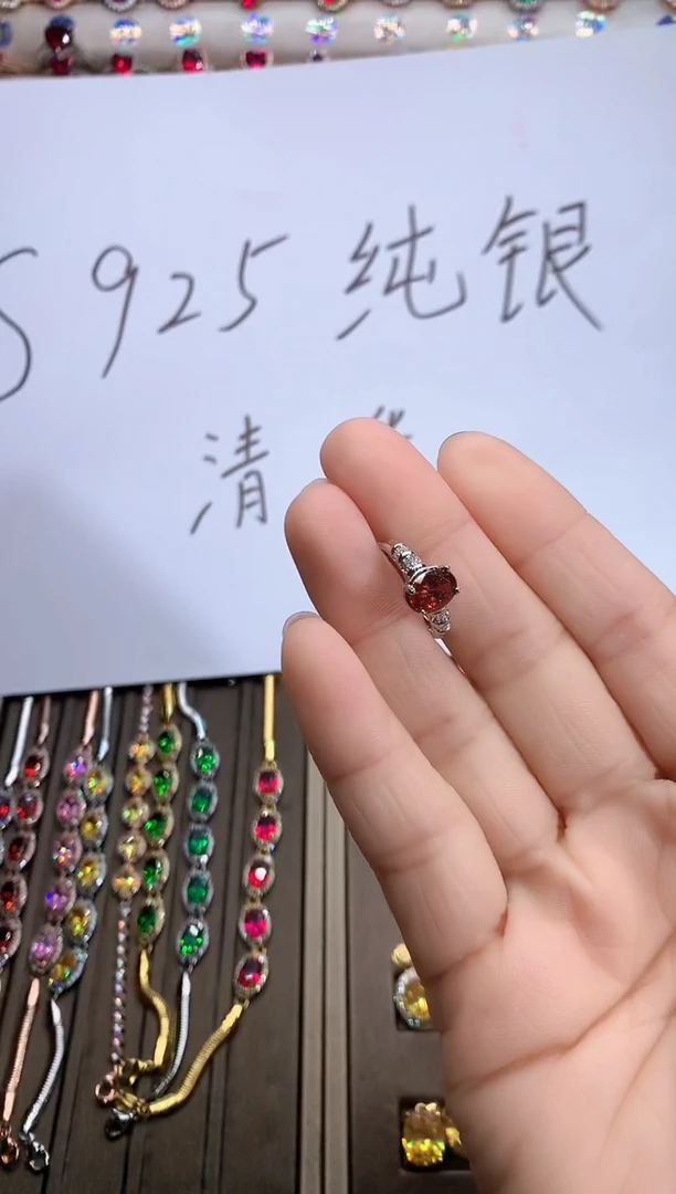 【闪购商品】石榴石戒指银S925镶嵌银色6.8