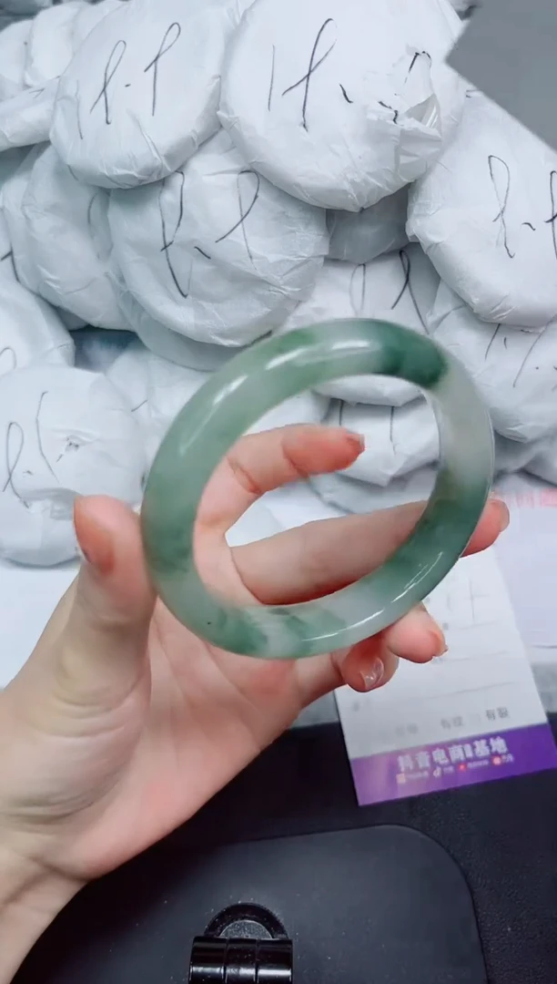 石英质玉手镯未镶嵌14-58