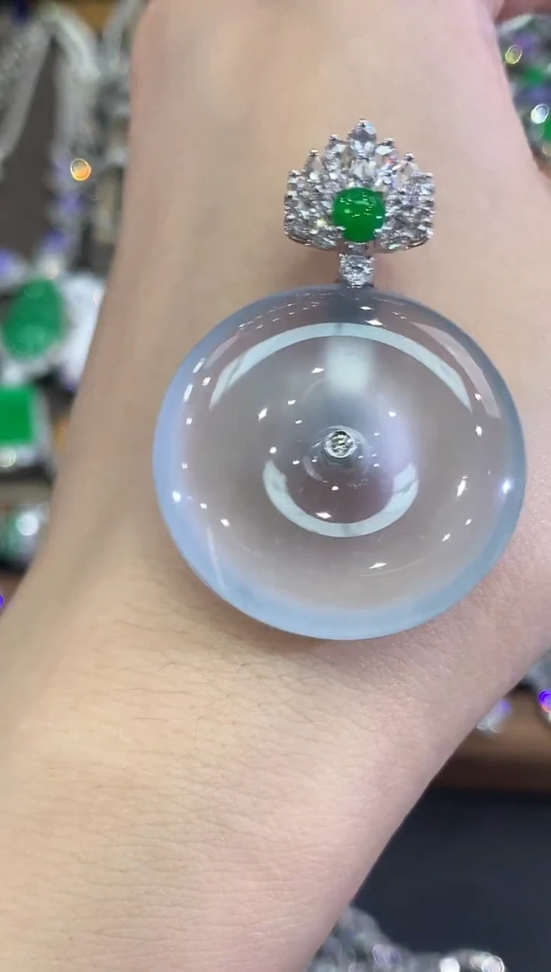 吊坠(不含链)18K金镶嵌翡翠林*C37