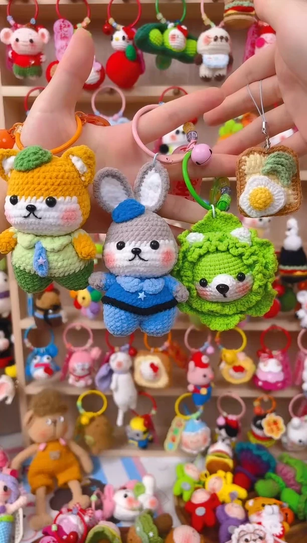 纯手工制作毛线钩织成品朱迪，尼克，菜狗，
