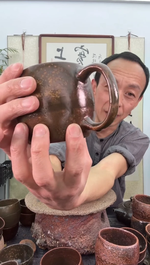 【闪购商品】瑕疵红色马克杯350毫升