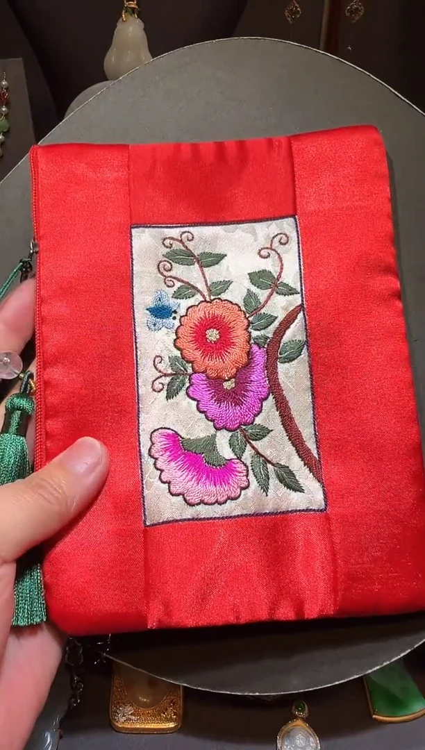 【闪购商品】水晶颈饰未镶嵌花花 多