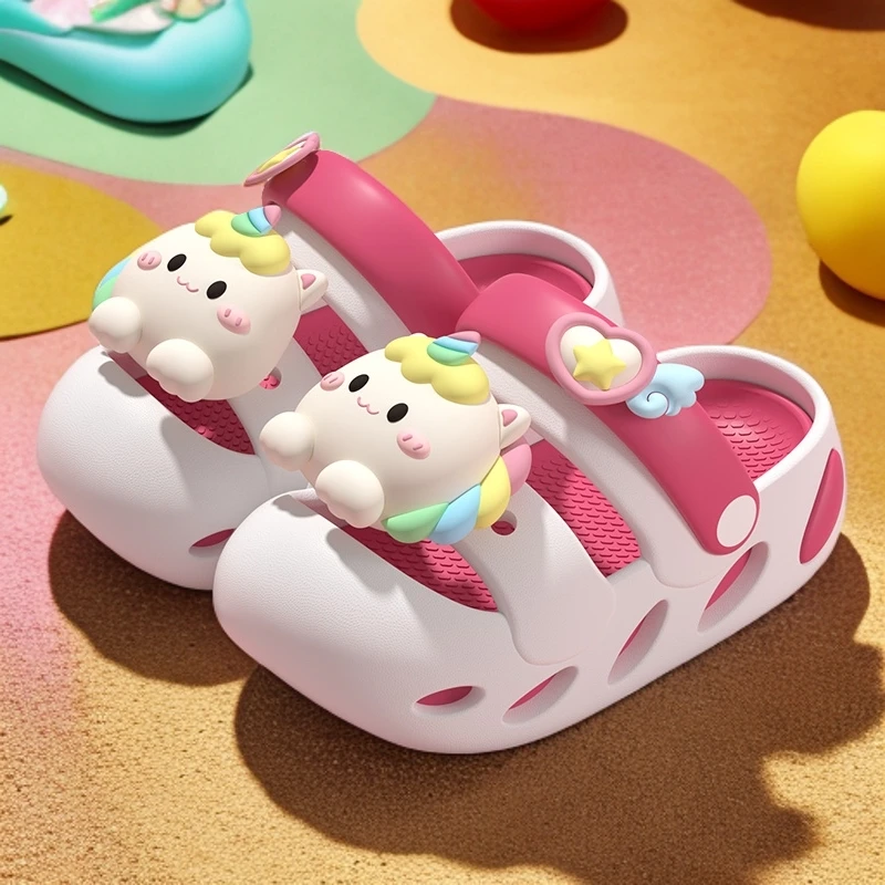 儿童公主拖鞋夏季新款女孩凉拖软底女童可发独角兽防滑包头洞洞鞋