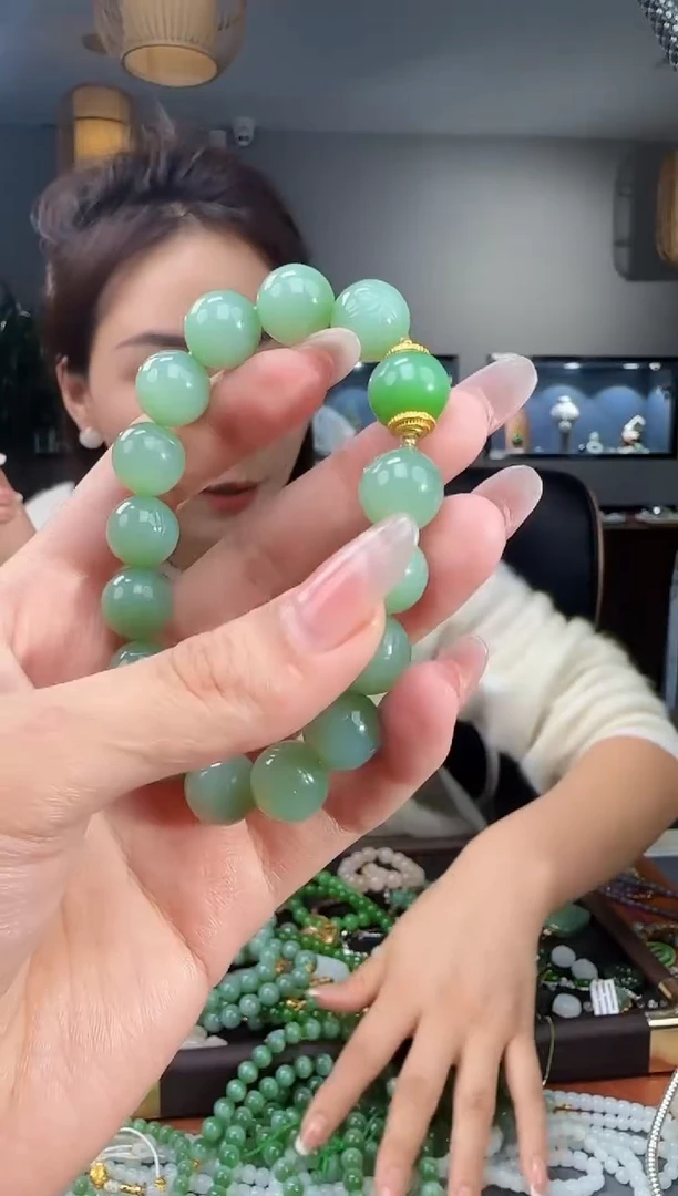 未镶嵌手链和田玉1