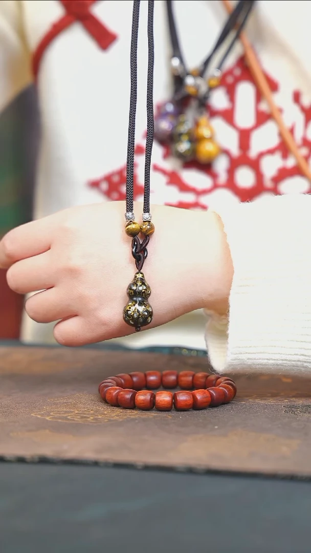 【闪购商品】黑金大漆紫光檀螺钿小脖挂