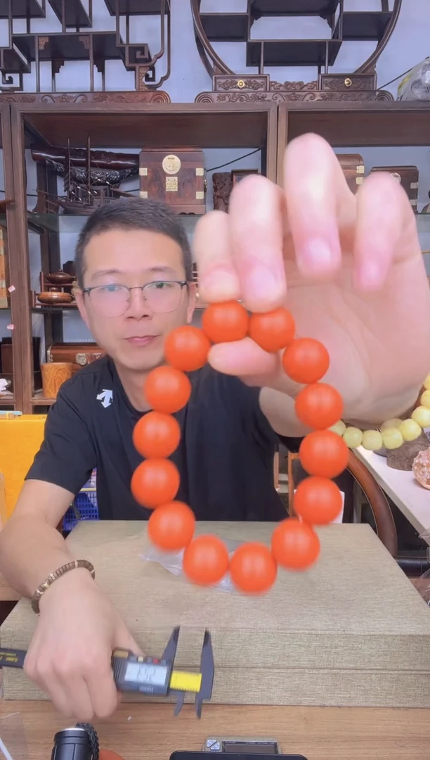 乌木类书架850红m1.6圆珠单圈手串