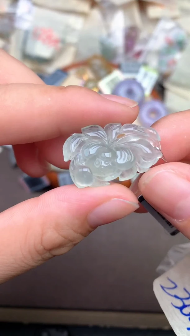 翡翠挂件未镶嵌一