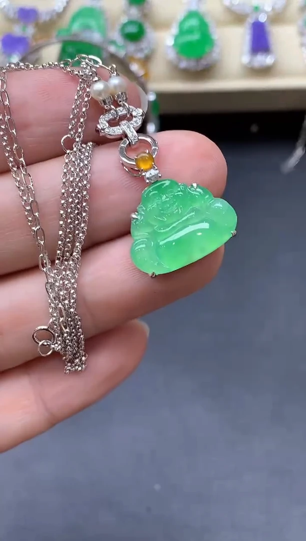 翡翠18K金镶嵌颈饰370-中国好珍宝