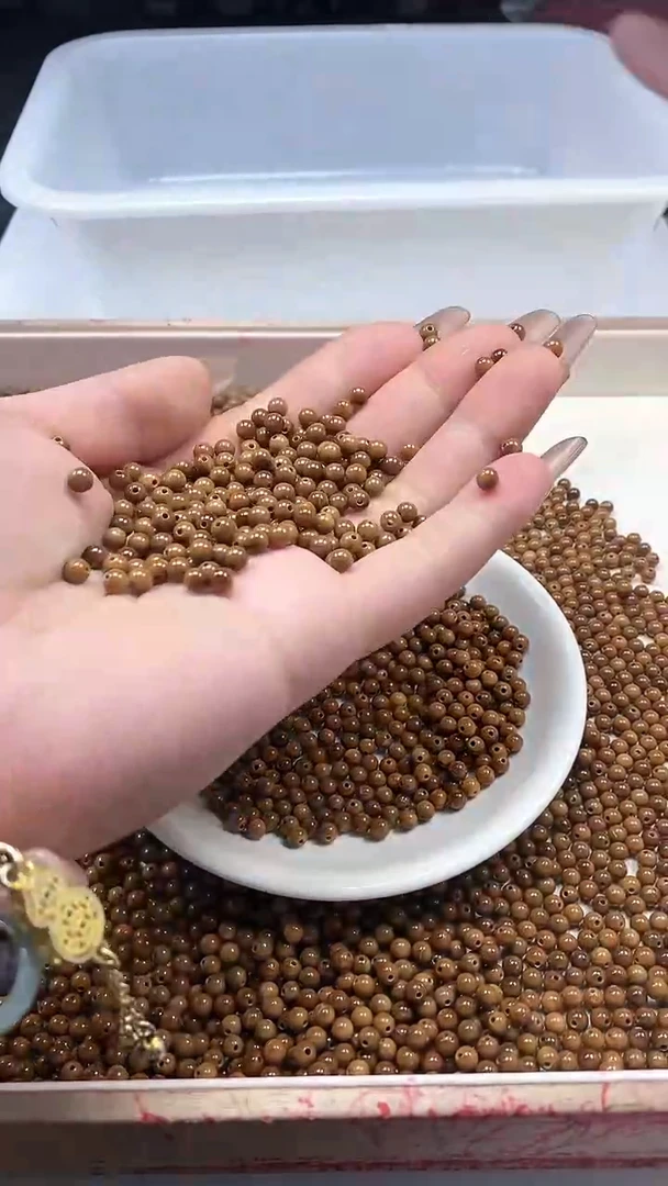 【闪购商品】檀香木手串/手链w18库 克4mm*30颗