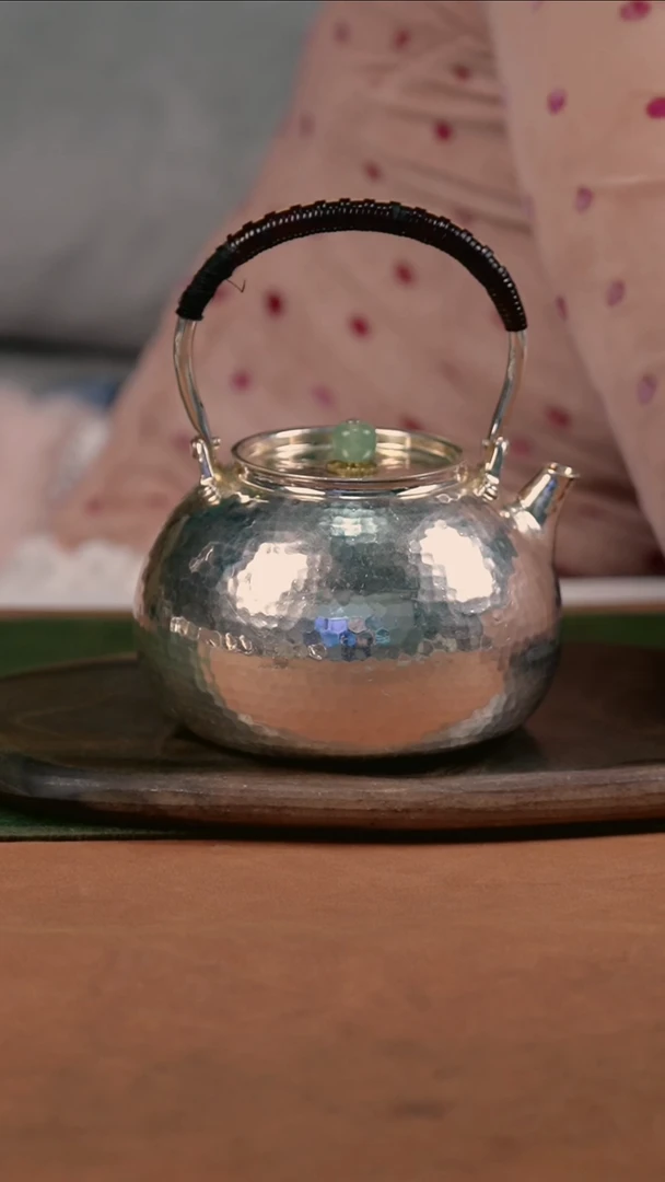 手工素面锤纹提梁银壶999