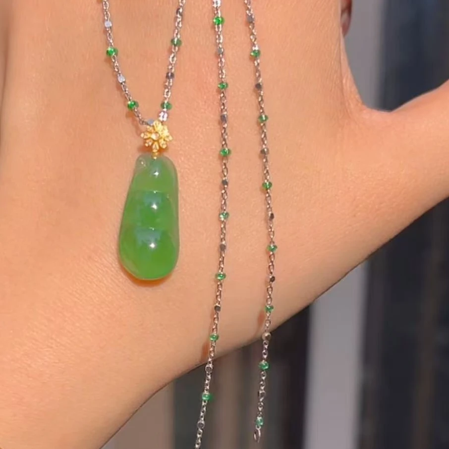 天然翡翠A货吊坠（多样性发货拍一发一）