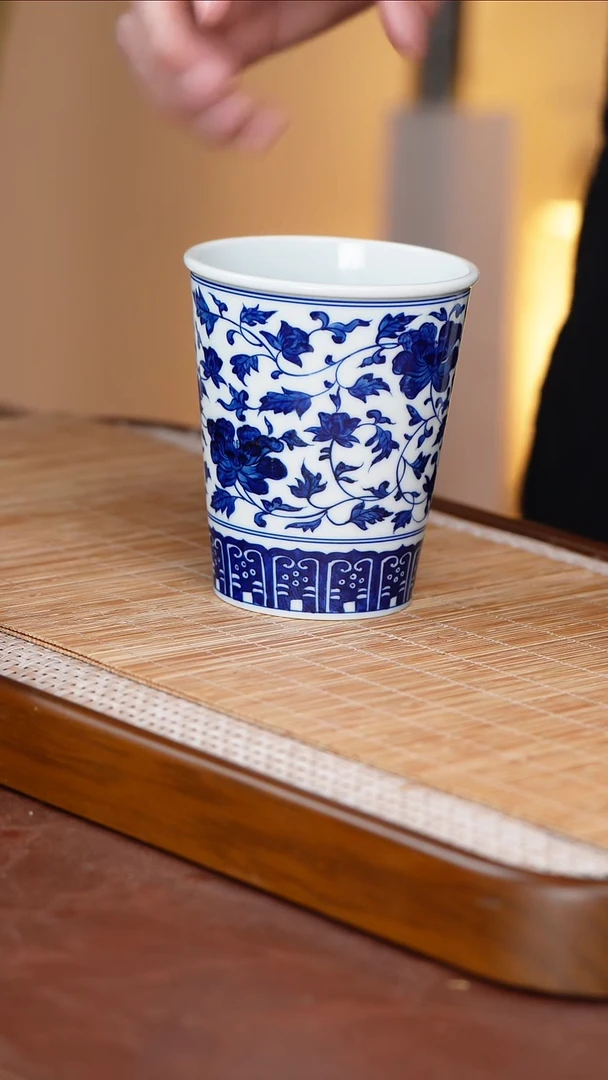 手工手绘青花可乐杯