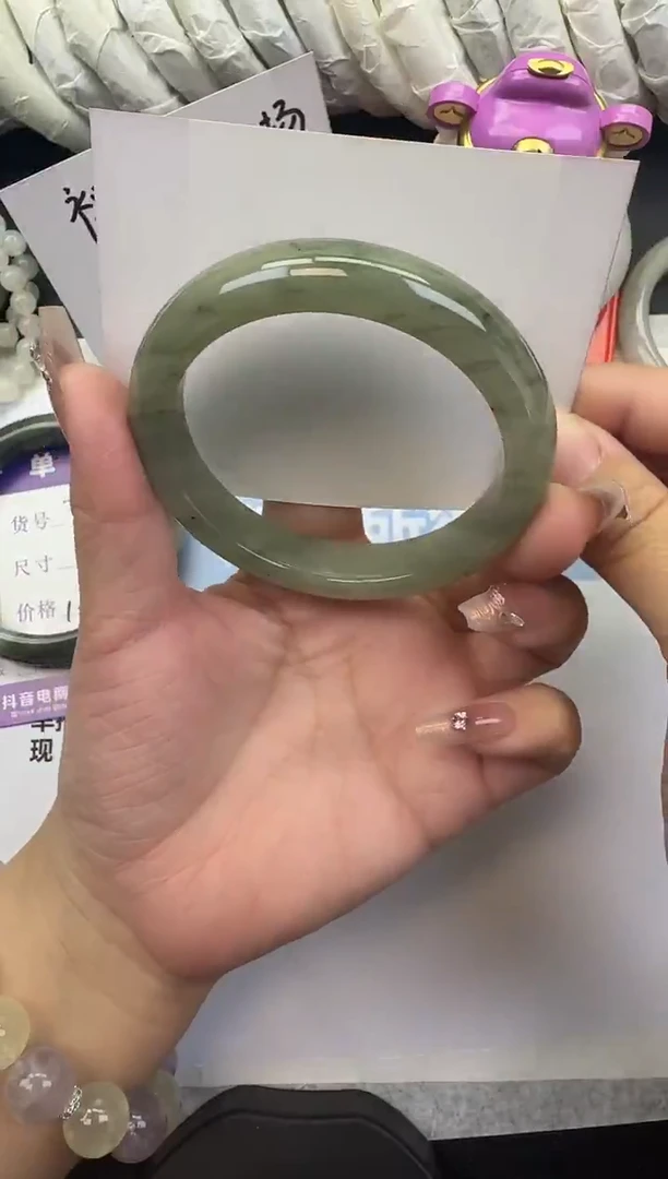 未镶嵌手镯石英质玉8-58.0圈