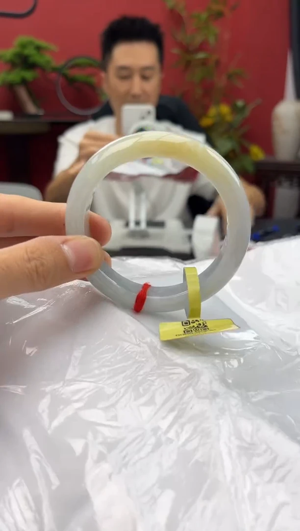 未镶嵌手镯翡翠958