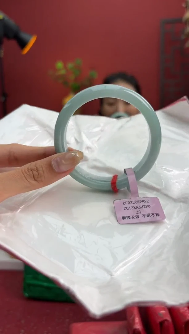 未镶嵌手镯翡翠翡翠手镯5