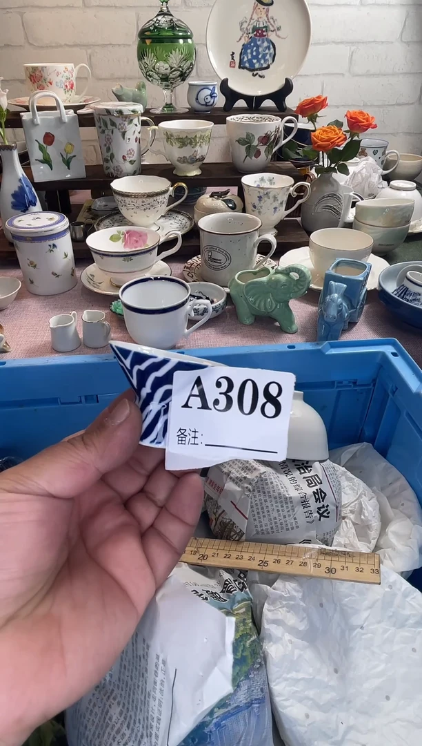 雪***好默认微瑕，不退不换，完美者勿拍！