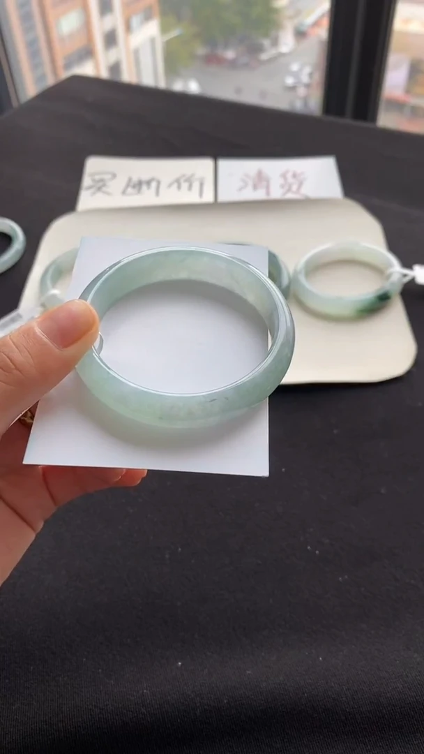 【闪购商品】翡翠手镯未镶嵌54正圈--不退不换
