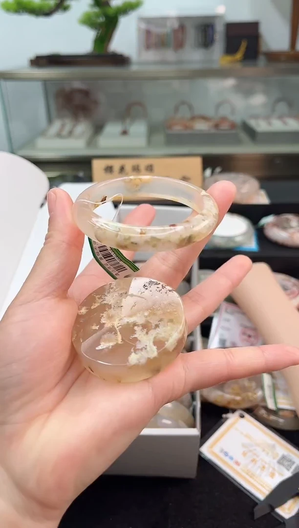 未镶嵌手镯石英质玉53圈口（赠品镯心）13006124