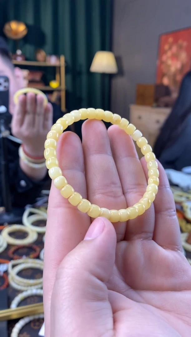 【闪购商品】蜜蜡手串未镶嵌6.2mm老型微瑕